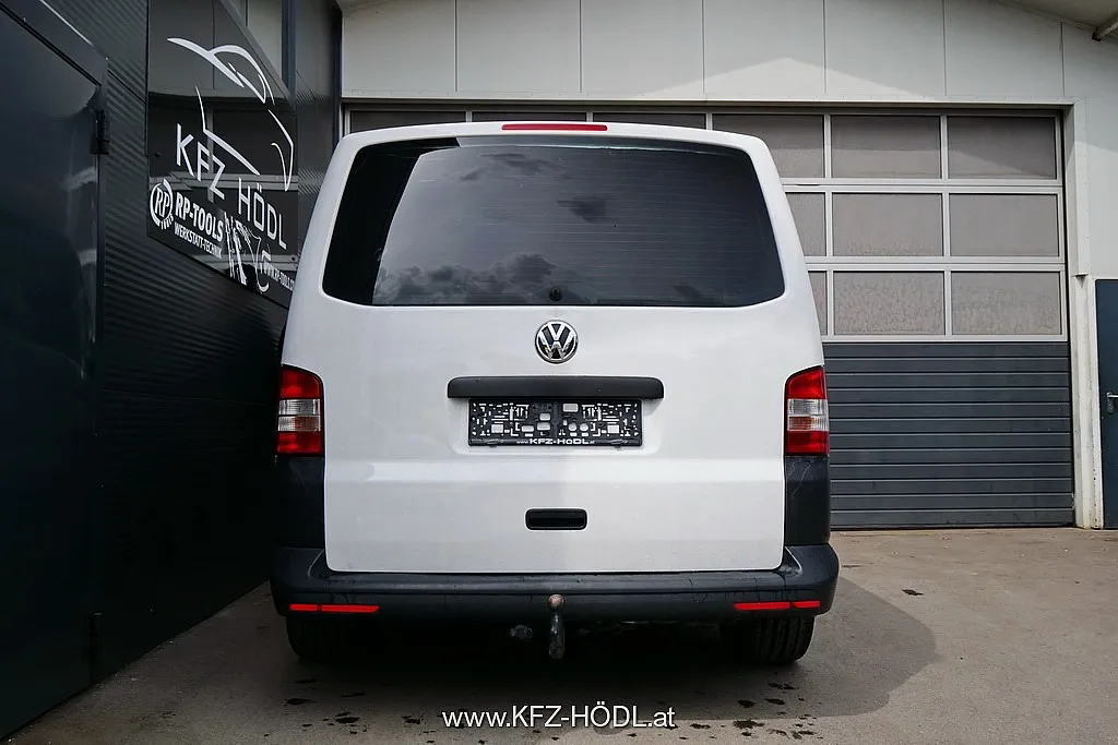 Volkswagen T5 Doka 2,0 TDI 4Motion Image 4