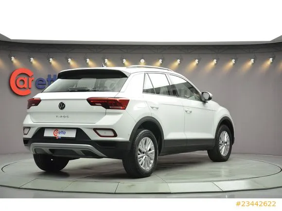 Volkswagen T-Roc 1.5 TSI Life Image 3